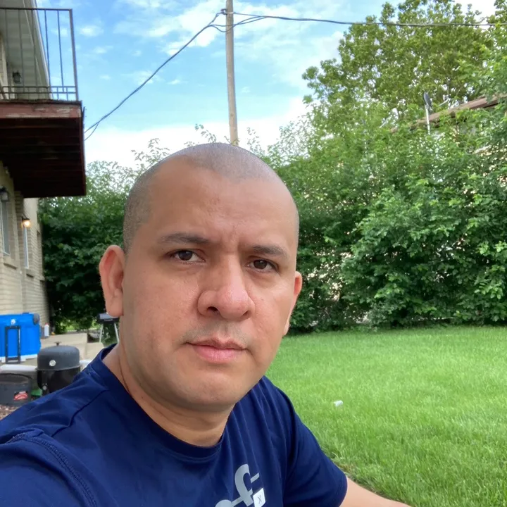 hectornava8084