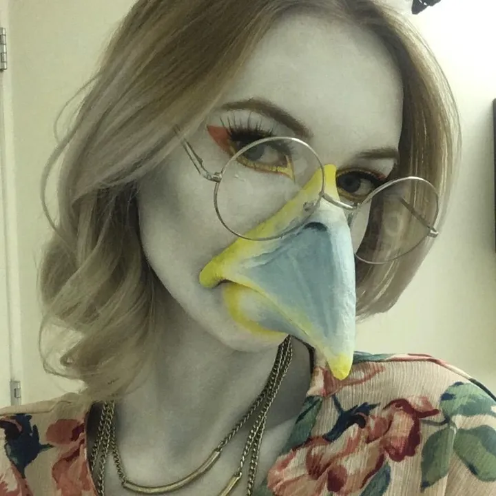 ayla_makes_things