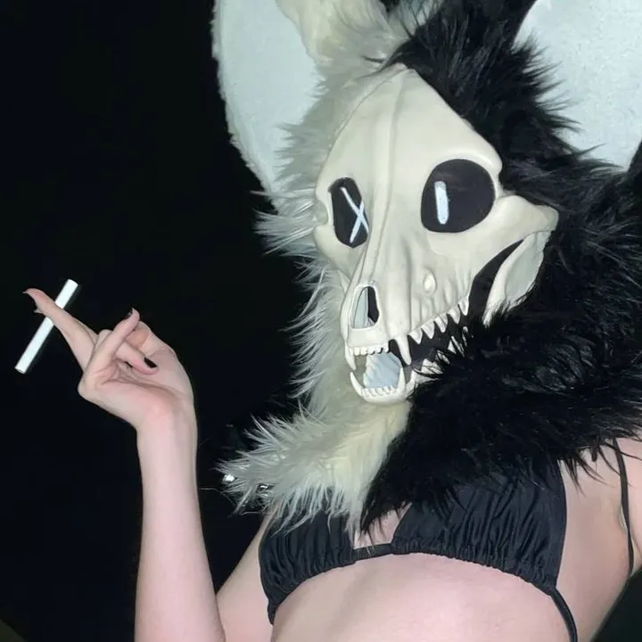 @skully_bat