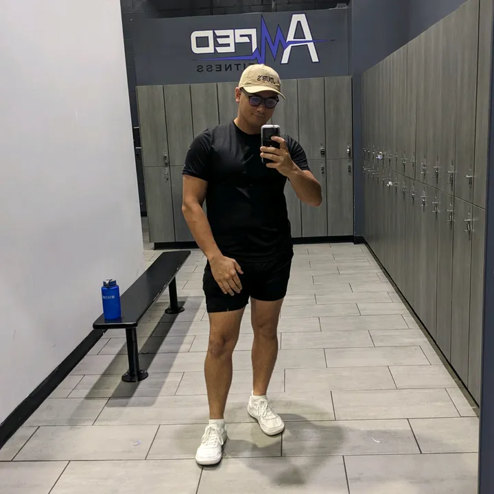 @johnasmuschiro