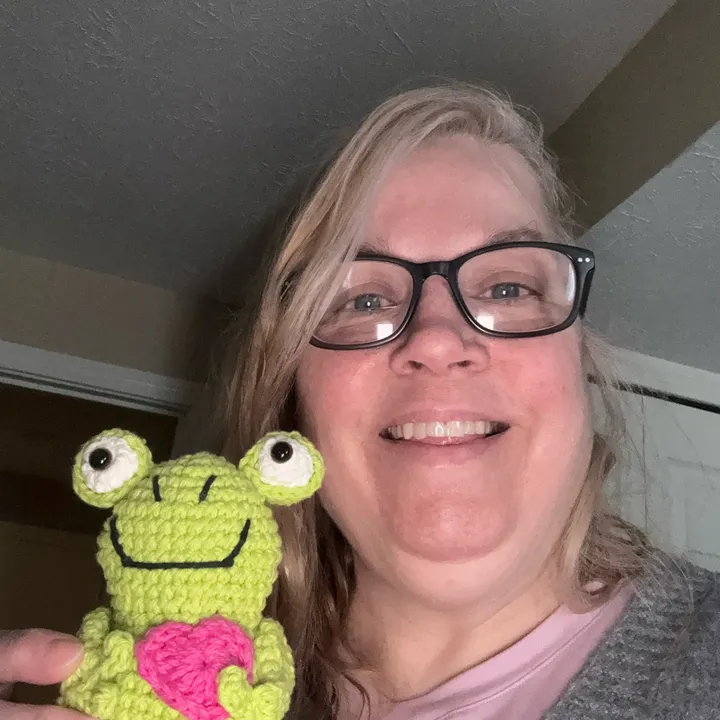 @queenlovefrogs