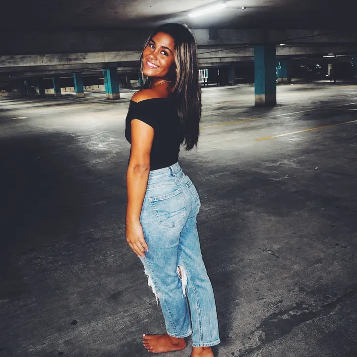 @ava_dean09
