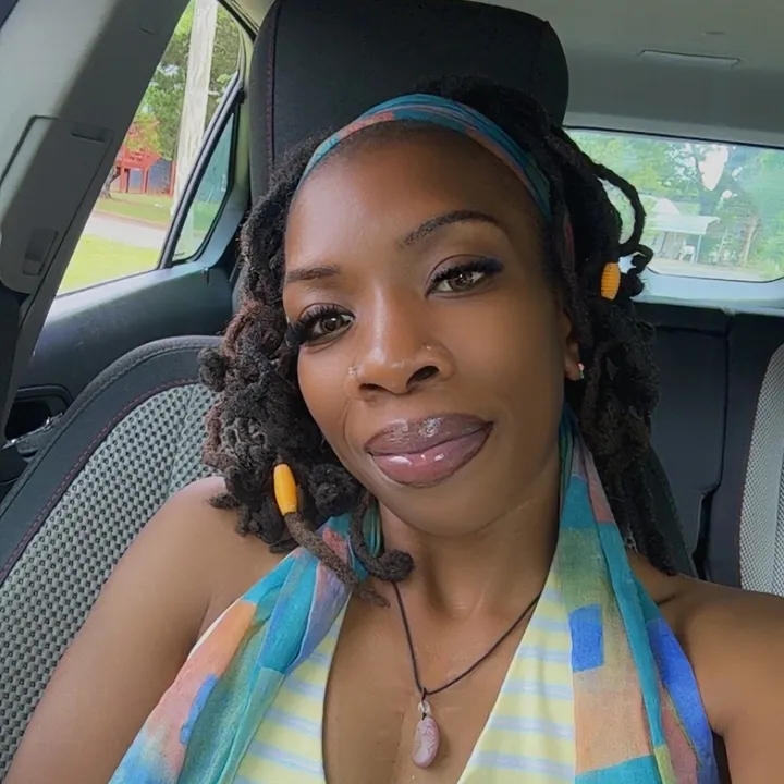 @deshundathomas