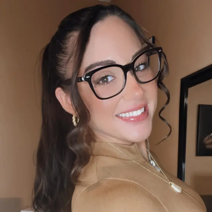 @alexarosepalaa