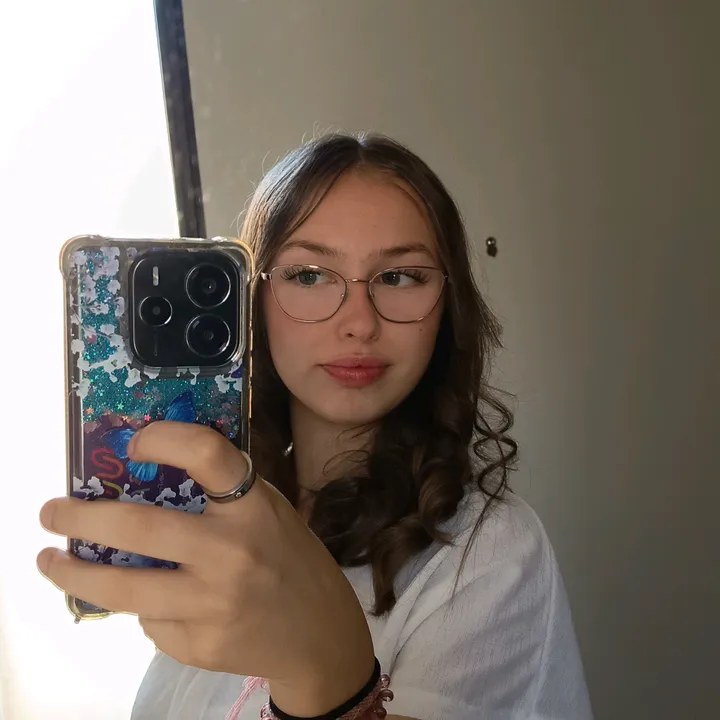 zoe.f7